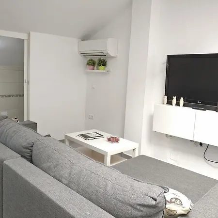 Angosta Del Carmen Apartment Malaga Exterior photo